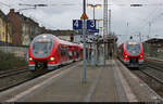 Der eine kommt, der andere geht:  632 113-6 und 632 103-7 (Pesa Link) im Bahnhof Dortmund-Hörde am Bahnsteig 3/4.