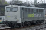Die Elektrolokomotive 139 558-1 von Railadventure war Anfang April 2017 in der Nähe des Dresdener Hauptbahnhofes geparkt.