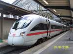 Am Gleis 14 steht bereit, der ICE-T auf seiner Fahrt nach Wiesbaden ber Leipzig.