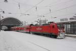 Als S1 nach Bad Schandau verlsst 145 038-6 Dresden Hbf. Fotografiert am 15.12.2010. 