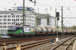 193 207 ELL/LTE mit einem Kesselzug in Dresden Hbf, am 08.04.2017.