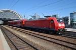 146 016 verlässt am 27.5.2017 mit der S1 von Meißen Triebischtal nach Bad Schandau den Dresdener Hauptbahnhof.