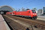 146 025 fährt am 30.9.2017 mit der S1 von Meißen Triebischtal nach Schöna aus dem Dresdener Hauptbahnhof aus.