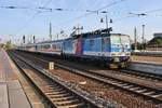 371 001-9 erreicht am 30.9.2017 mit dem EC172 von Budapest-Keleti nach Hamburg-Altona den Dresdener Hauptbahnhof.