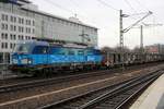 383 004-9 (Siemens Vectron) der ČD Cargo als leerer Autotransportzug durchfährt Dresden Hbf in südostlicher Richtung.