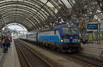 193 293 erreicht mit dem EC 175 nach Prag am 26.06.18 den Hbf Dresden.