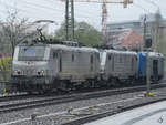 Die Elektrolokomotiven 37029, 37035 & 185 520-4 im Dreiergespann, gesehen Anfang April 2017 in der Nähe des Dresdener Hauptbahnhofes.