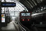 DB 143 194 mit der S 33022 (S3) nach Freiberg (Sachs), am 14.02.2024 in Dresden Hbf.