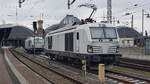 Northrail Vectron Dual Mode 248 076 (90 80 2248 076-2 D-NRAIL) und 248 075 (90 80 2248 075-4 D-NRAIL) pausieren in Dresdenn Hbf.