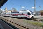 Stadler KISS2 mit Nummer 4110, fotografiert im Mai 2024 in Dresden Hauptbahnhof