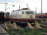 103 235 vom TEE Rheingold Sonderzug am 16.05.09 in Dresden Hbf