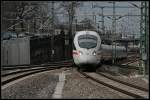 Wie eine Schlange die kurz davor ist zuzuschlagen (DB 411 508-5 kurz vor der Einfahrt Dresden Hbf, 27.03.2010)