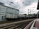 111 001 ITL durchfhrt mit einem Kesselwagenzug Dresden Hauptbahnhof.