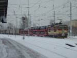 372 006 mit ihren Mischer auf den Weg nach Dresden-Friedrichstadt am 28.12.10 hier in Dresden HBF 