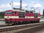 371 003-5 der CD rangiert am 10.