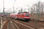 182 023-2 erreicht mit der S1 nach Schna den Hauptbahnhof in Dresden.