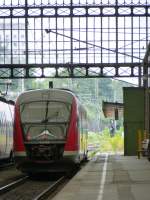 642 605 verlsst hier gerade den Dresdener Hbf als RB nach Zittau, 09.08.2013.