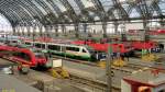  volles Haus  auf den unteren Bahnsteigen im Dresdner Hbf (07.02.2015)