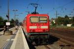 Am 31. August 2012 steht 143 583 mit ihrer S6 im Bahnhof Dsseldorf Rath
und fhrt weiter nach Essen.