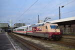 Nachschuss auf 101 110 50Jahre Intercity mit einem IC in Dusburg Hbf.