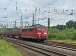 Einfahrt in Duisburg Entenfang hat die Railpool 151 036-1 mit einem Langschienenzug am Samstag den 2.6.2018