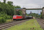 DB 185 227-6 mit einem gemischten Güterzug Richtung Halle (S), am 26.07.2024 in Eichenberg.