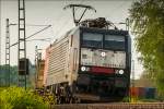 MRCE ES 64 F4-452 zieht Ihren Gütezug am Abend des 09.05.2015 bei Burgstemmen (Hildesheim) gen Süden.