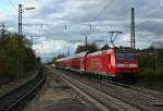 146 114-4 mit einem RE von Basel nach Offenburg am Nachmittag des 02.11.13 beim Verlassen des Bahnhofs Emmendingen.
