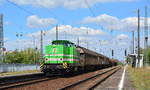 Lok 22 Lisa 2 der EIB alias 293 025-3 fährt mit einem Güterzug durch Erfurt Ost gen Süden.

Erfurt 10.08.2018