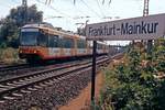 2004 wurde ein Probebetrieb mit Stadtbahnfahrzeugen der AVG aus Karlsruhe zwischen Hanau und Rsselsheim durchgefhrt.