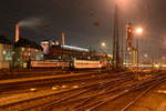 Gleisvorfeld des Frankfurter Hbf am späten Abend des 24.11.2016. Eine 363 wartet mit einem IC-Wagen auf neue Aufgaben
