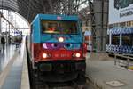 DB Cargo 185 367-0 GÜNNI Güterzug am 23.10.19 in Frankfurt am Main Hbf mit dem Azubi Info Zug 