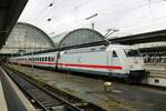 DB Fernverkehr 101 013-1 mit dem EC219 in Frankfurt am Main am 27.11.21