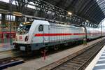 DB Fernverkehr Bombardier Traxx 147 574-8 mit IC Garnitur am 02.12.22 in Frankfurt am Main Hbf