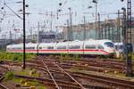 DB Fernverkehr ICE3 (406 xxx) am 11.05.24 in Frankfurt am Main Hbf.