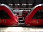 442 780 und 442 782 stehen als Hamsterbacke in Frankfurt am Main Hbf am 20.06.13