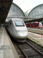 Ein TGV Est am 16.04.11 in Frankfurt am Main Hbf 