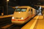 401 055-9  Rosenheim  als ICE nach Basel am 01.03.2013 in Frankfurt (Main) Hbf.