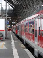 DB Regio N-Wagen Zug als RB55 in Frankfurt am Main Hbf am 21.11.15. Leider werden Fahrplanwechsel diese Wagen auf der RB55 nicht mehr eingesetzt. Dafür kommen DB Regio 425er.