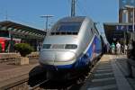 Hier steht der TGV Duplex 4714 in Freiburg (Brsg) Hbf auf Gleis 1, als er am 12.07.2013 als Sonderzug aus Mulhouse nach Freiburg zur Präsentation zur neuen TGV-Linie von Freiburg nach Paris