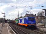 Am 21.8.14 kam nach langer Warterei endlich mal ein gescheiter Zug. 
Dieser wurde dann direkt von 3 Loks angeführt. Führende der 3 Loks war die 185 409 von dem Erfurter Unternehmen Raildox. 
Aufgenommen im Bahnhof Fürth. 