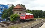 DB 245 025 am 04.08.2021 in Gera Hbf. Sie kam zuvor mit dem IC 2151 aus Kassel-Wilhelmshhe.
