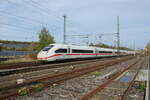 DB 0812 011-6 als ICE 599 von Berlin Gesundbrunnen nach München Hbf, am 28.10.2022 in Gerstungen.