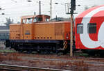 106 334 rangiert am 19.09.1991 auf dem Gelände des Hbf.