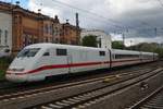 401 503-8 fährt am 26.4.2017 als ICE774 von Stuttgart Hauptbahnhof nach Hamburg-Altona aus dem Hamburger Hauptbahnhof aus.