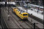 Die Bahnbau Gruppe kam am 27.11.2024 um 10.18 Uhr mit zwei Lokomotiven durch den Hauptbahnhof in Hamburg.