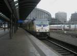 Hier 246 002-0 mit einem ME nach Cuxhaven, bei der Ausfahrt am 13.3.2010 aus Hamburg Hbf.