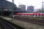 Die Gleisanlagen und ein Teil der Wandelhalle in Hamburg Hbf; 22.11.2010