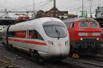 Hier links 411 005-2  Dresden  als ICE109 von Hamburg-Altona nach Innsbruck Hbf.