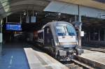 Hier 182 530-6 und 182 526-4 mit HKX1802 von Hamburg-Altona nach Kln Hbf., dieser Zug stand am 27.7.2012 in Hamburg Hbf.